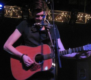 Show Review: William Beckett and Cara Salimando ‘Walk the Talk’ at 5 Points Pub